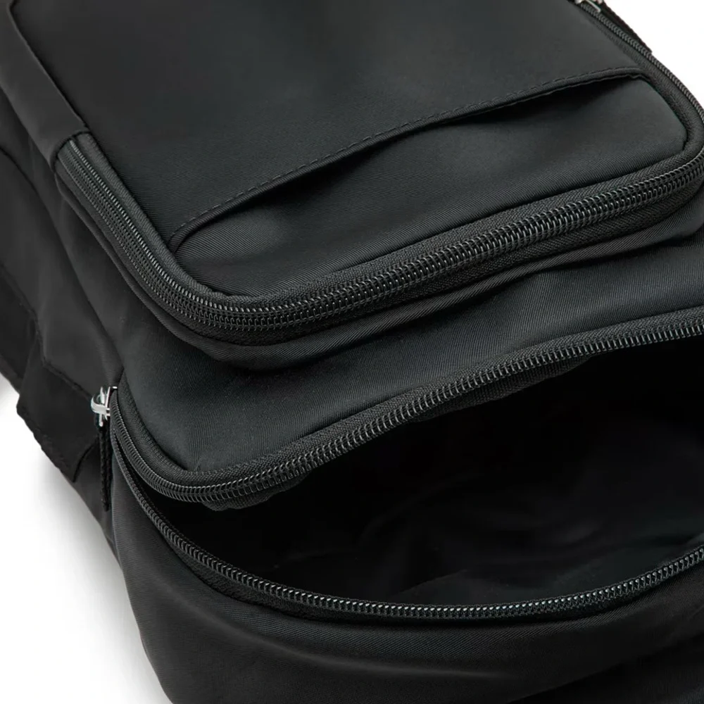 DSW Unisex Black Sling Bag with Bottle Holder
